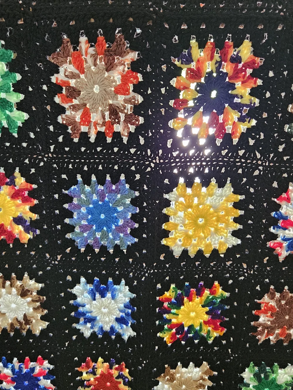 Vtg 1970s Crochet Granny Square Afghan Blanket Roseanne Throw 31x60 Pristine